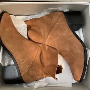 Treasure and Bond Beige Booties